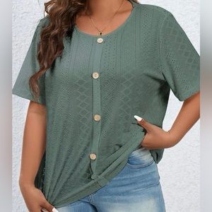 Bought on Shein, but don’t like how it fits me. Size 16 - 2XL.  Brand new.